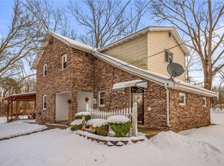 220 Hoover Rd, New Castle, PA 16101