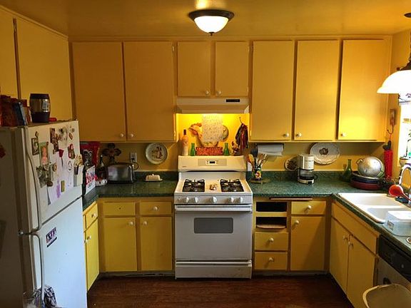 4th image of 40274 Poppy Dr