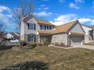 36762 Cherry Oak Dr, Westland, MI 48186