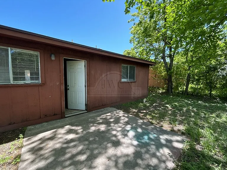 1504 Indian Trl — Photo 15