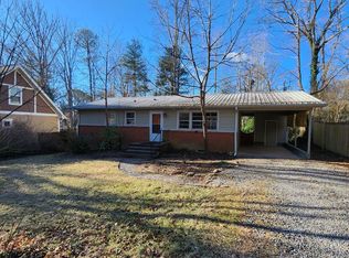 19 W Cotton Ave, Black Mountain, NC 28711