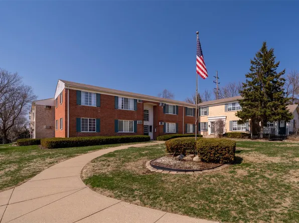 451 Miller Ave APT 211, Rochester, MI 48307