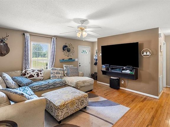 5th image of 4611 Troxler Mill Rd