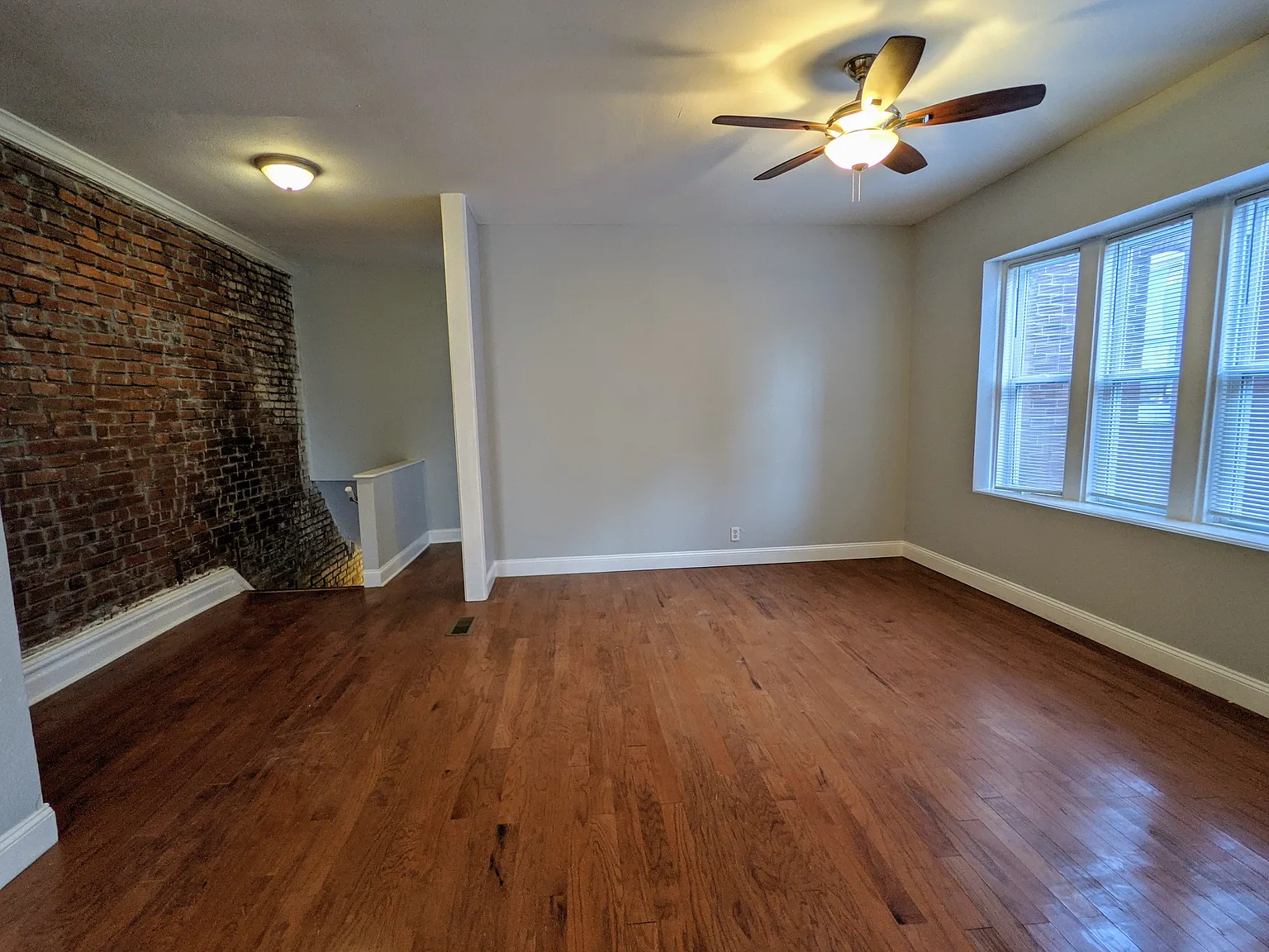 3 bed, 1200 sqft, $1,790 — Photo 1
