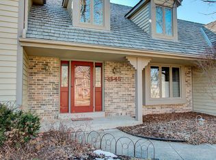 3545 Nassau Dr, Brookfield, WI 53045