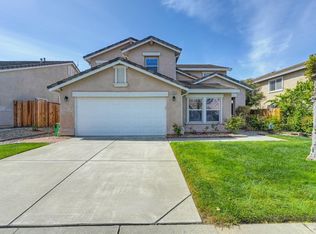 1233 Swan Lake Dr, Fairfield, CA 94533