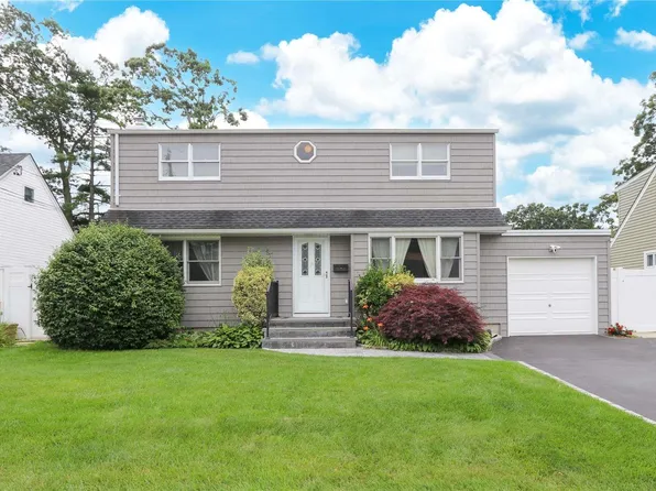 34 Abbey Street, Massapequa Park, NY 11762