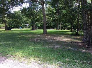 381 Lakeshore Dr, Ace, TX 77326