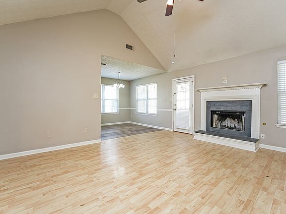 3rd image of 105 Stoney Brook Way
