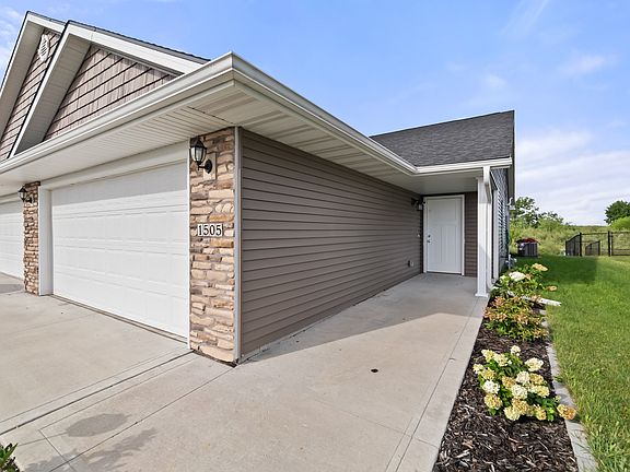 4th image of 1505 Fair View Dr