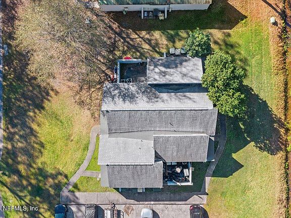 3rd image of 8190 SAN JOSE MANOR Drive E