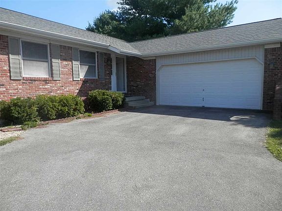 3rd image of 855 E Wildflower Dr