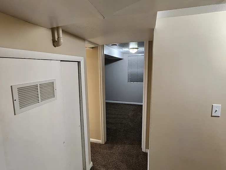 3273 Quincy Ave #BASEMENT — Photo 9