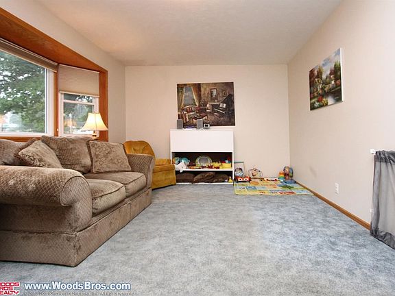 4th image of 1641 N 61st St