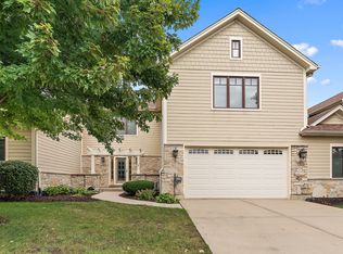 9362 Arrowhead Cir, Frankfort, IL 60423