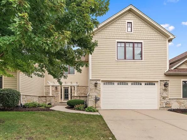9362 W Arrowhead Cir, Frankfort, IL 60423