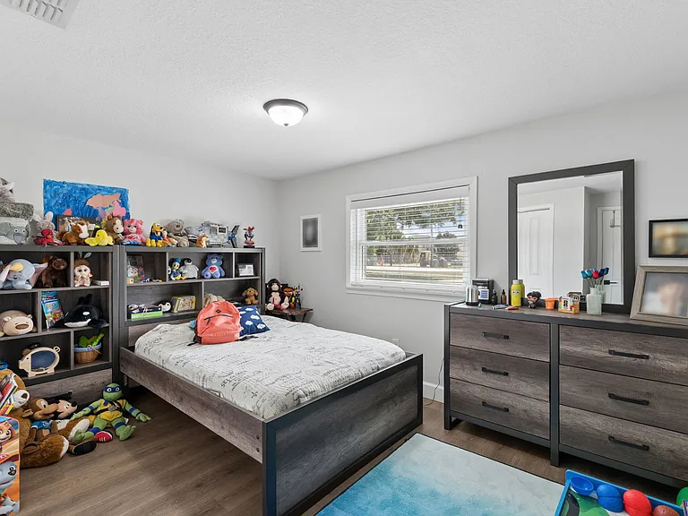 273 Avalon Rd — Photo 20
