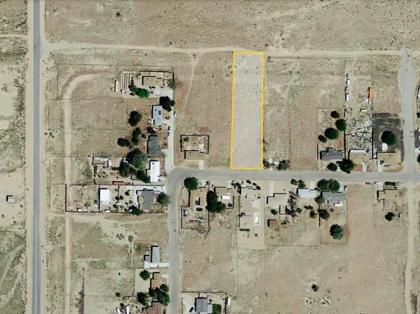 Newmont Avenue Nog Ave #8, Lancaster, CA 93535