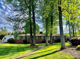 620 Kingsbury St, Shelby, NC 28150