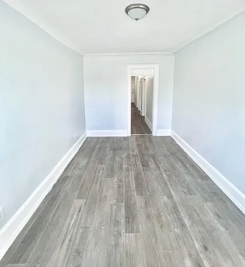 492 Park Ave #10 — Photo 4