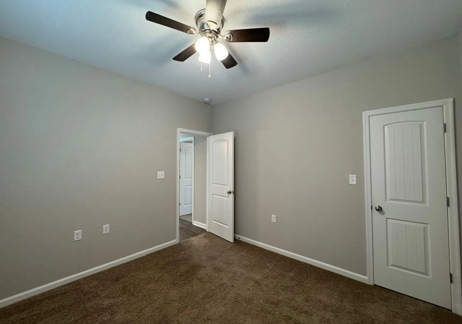 103 Halstead Drive — Photo 2