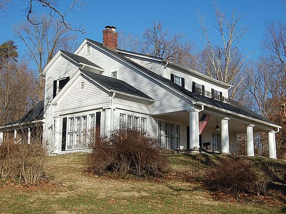 2nd image of 329 W Hillside Ave