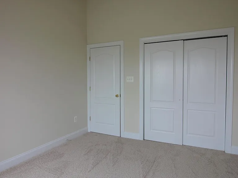 23802 Catawba Hill Dr #B — Photo 6