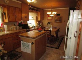 5678 Humbert Rd, Godfrey, IL 62035