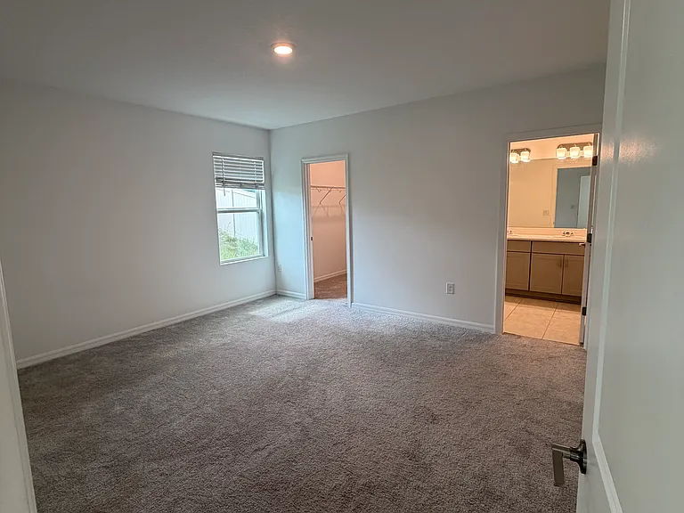 4438 Petunia St — Photo 5