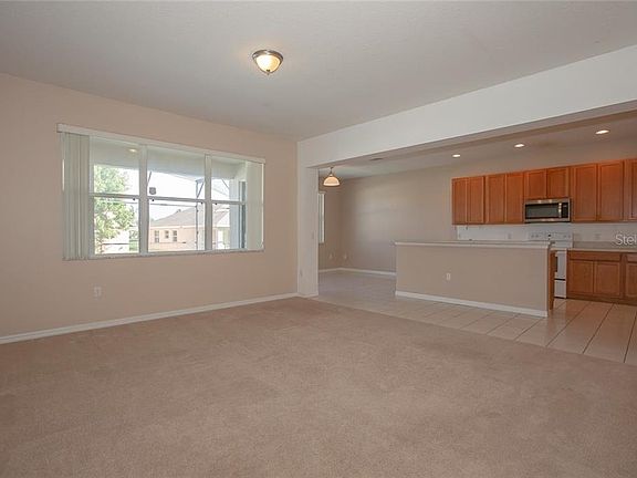 5th image of 2715 Portchester Ct