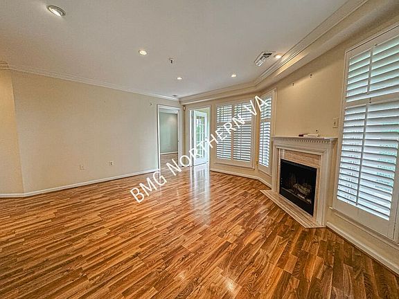 3rd image of 5565 Seminary Rd APT 404