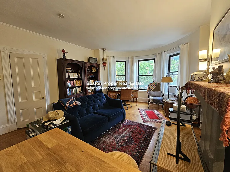 429 Marlborough St #4 — Photo 2