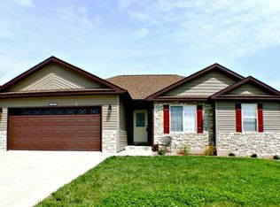 102 Ash Ct, Saint Robert, MO 65584