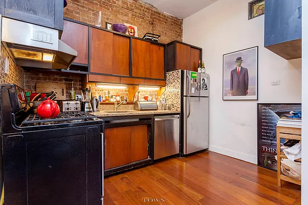 Rented by Town Residential | media 25