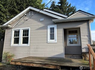 4036 35th Ave SW, Seattle, WA 98126