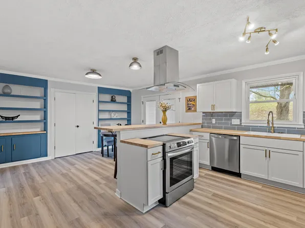 1091 Iroquois Dr, Mount Sterling, KY 40353