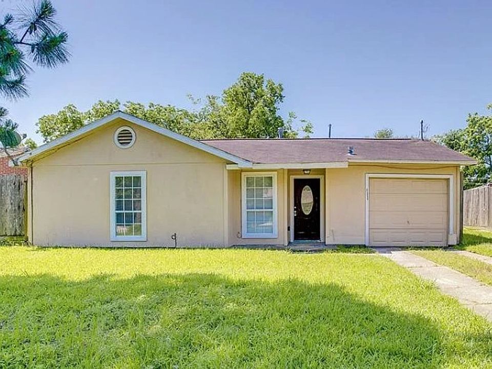 1st image of 5325 Maywood Dr