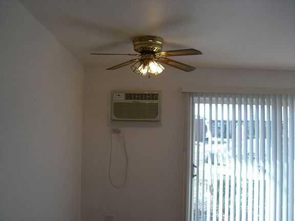 4th image of 48 W 66th St APT 2