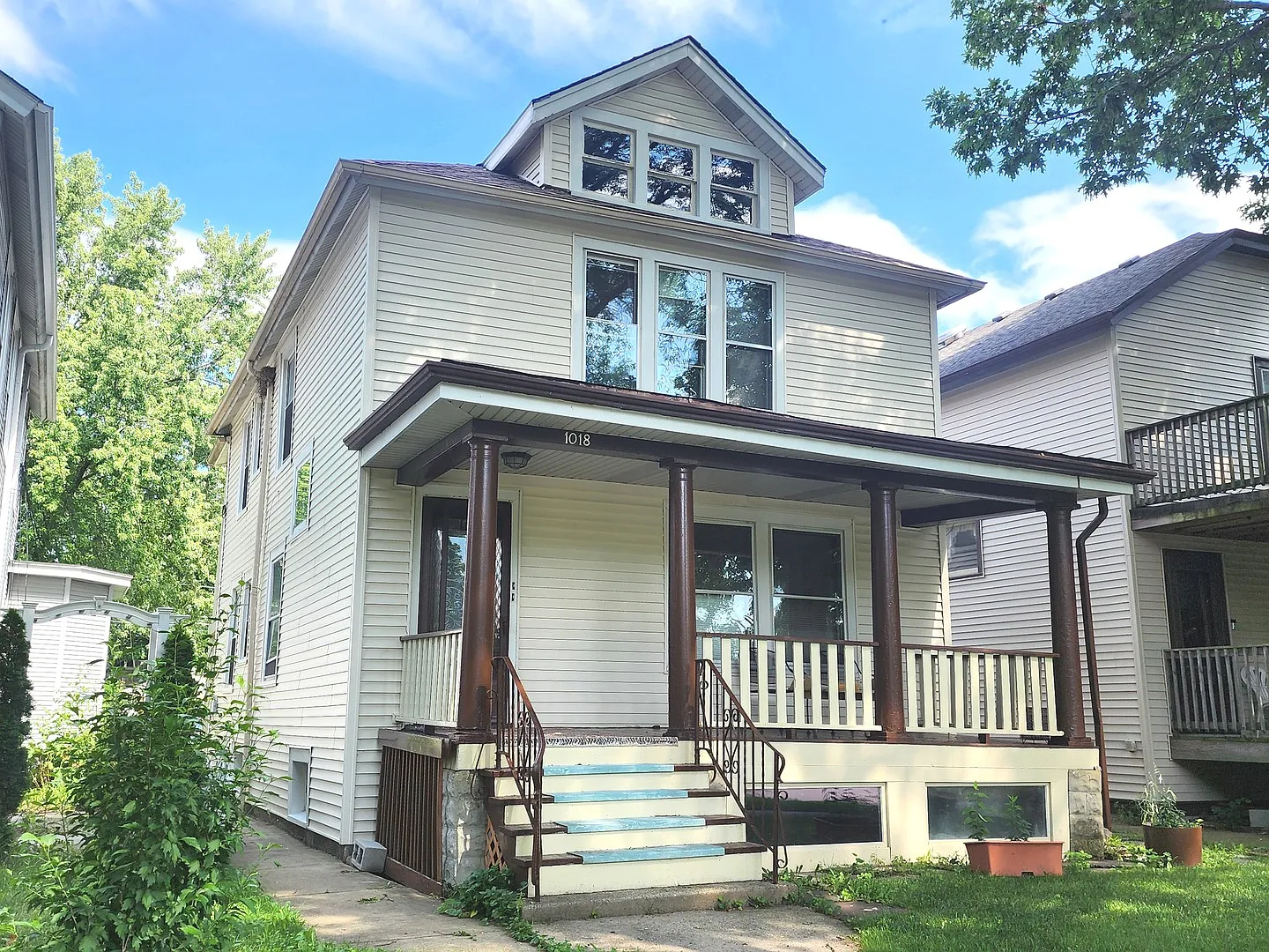 1 bed, 1200 sqft, $1,688 — Photo 1