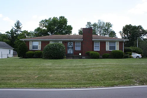 9300 Fern Creek Rd Photo 1