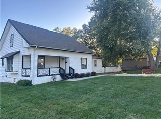 929 E Walnut St, Independence, MO 64050