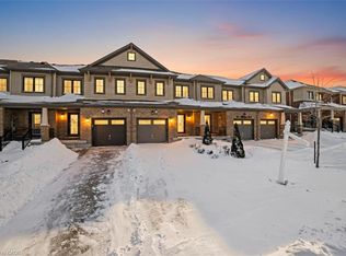 62 Sherway St, Hamilton, ON L8J 0J3