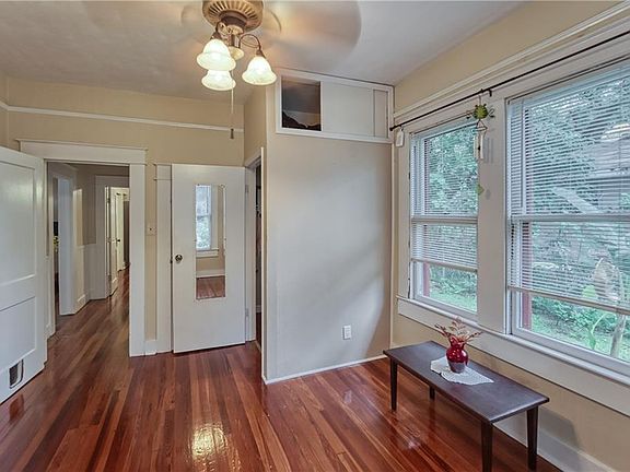 5th image of 1215 E 33rd Ave