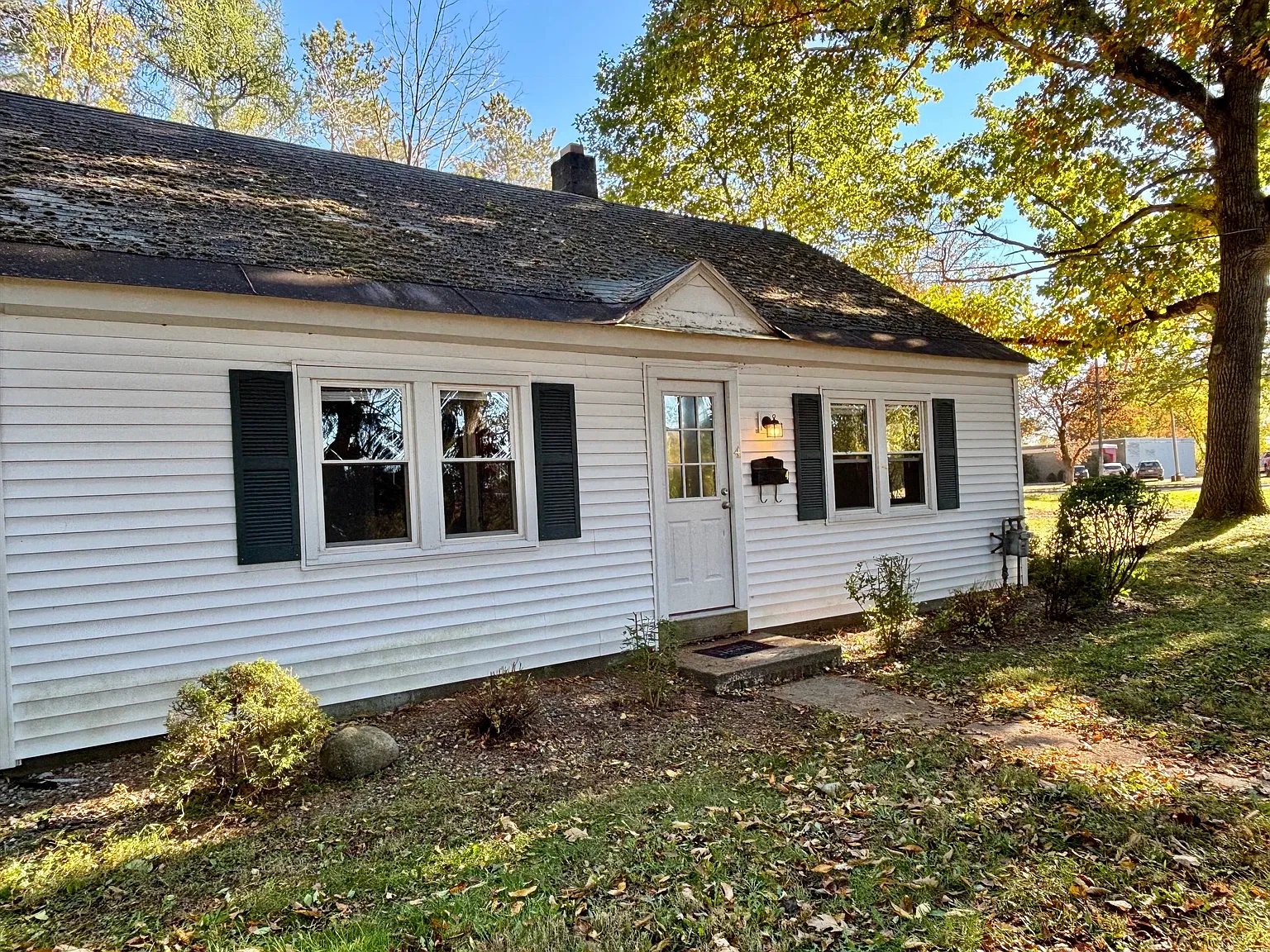 3 bed, $1,000 — Photo 2