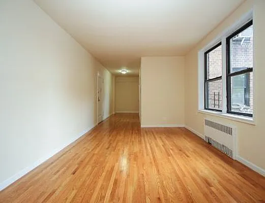 Rented by SW Queens Mezzanine | media 2
