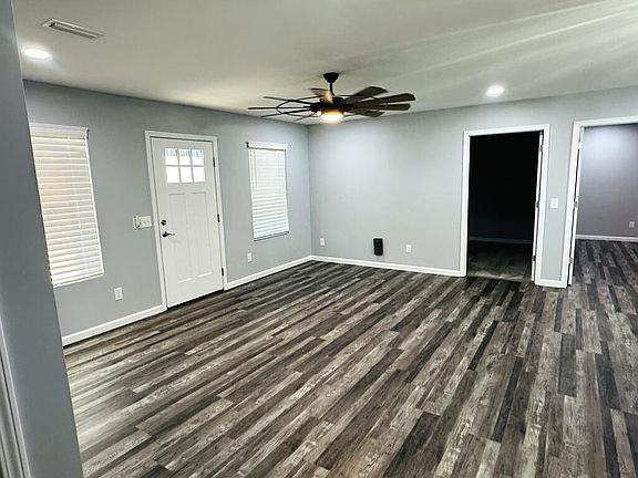 4th image of 145 Northbrook Dr