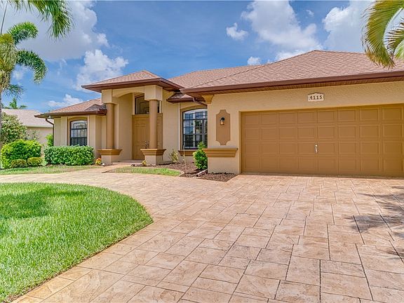 3rd image of 4115 SW 21st Pl