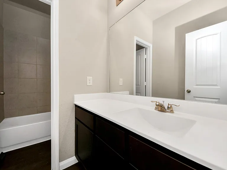 17630 Holroyd Rd — Photo 20