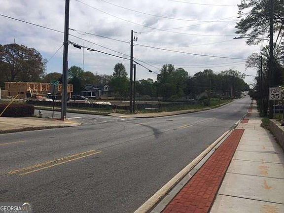 5th image of 1285 Memorial Dr SE
