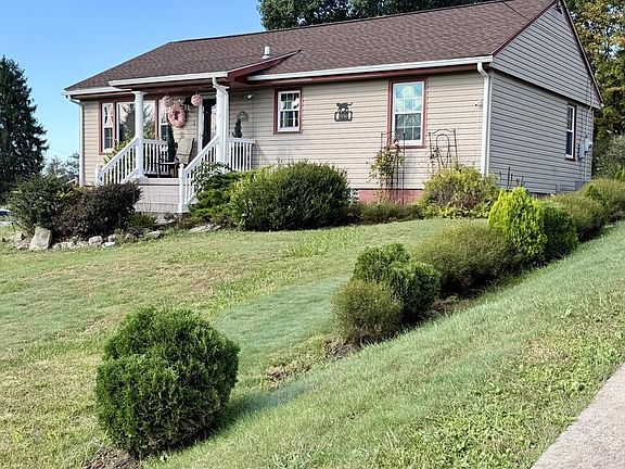 3rd image of 109 Clearview Avenue
